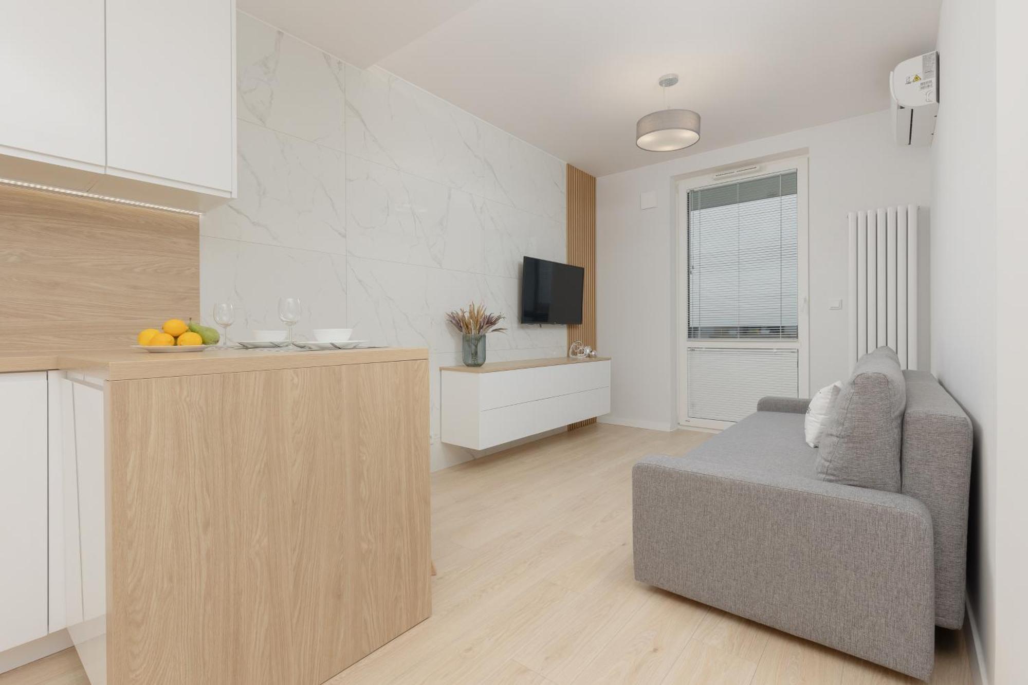 Modern Apartment With Balcony Near Aleje Jerozolimskie By Noclegi Renters وارسو المظهر الخارجي الصورة