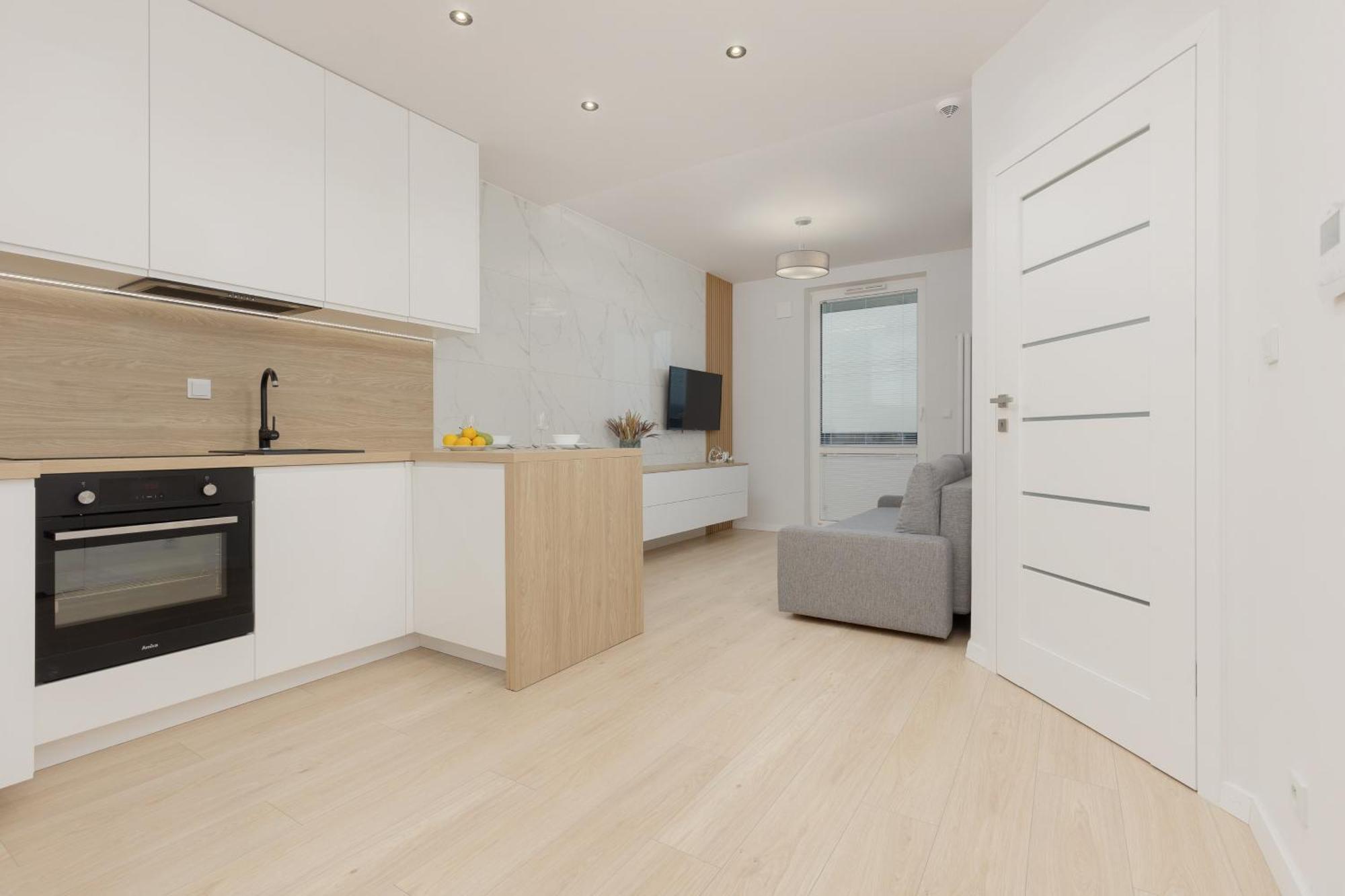 Modern Apartment With Balcony Near Aleje Jerozolimskie By Noclegi Renters وارسو المظهر الخارجي الصورة